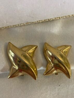 Givenchy Vintage X Design Gold Plated Clip on Earrings